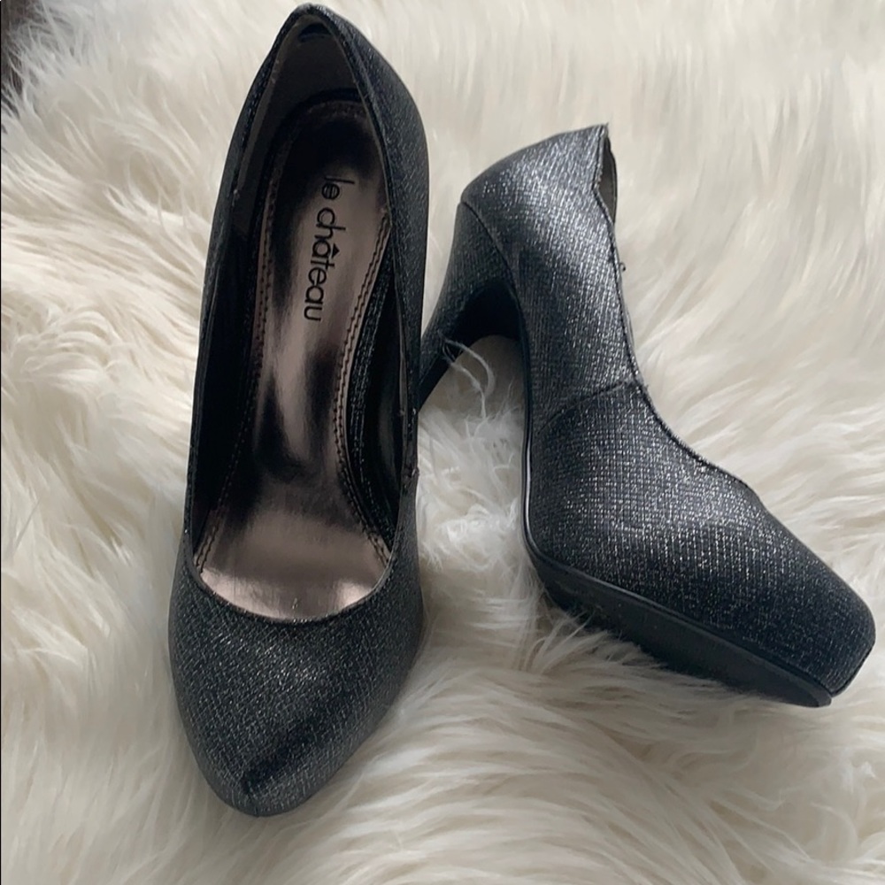 LE CHATEAU Glitter Pumps